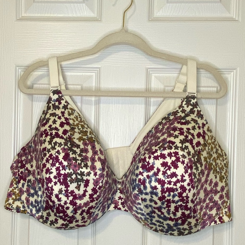 Lane Bryant lightly lined back smoother balconette bra, size 50DD.